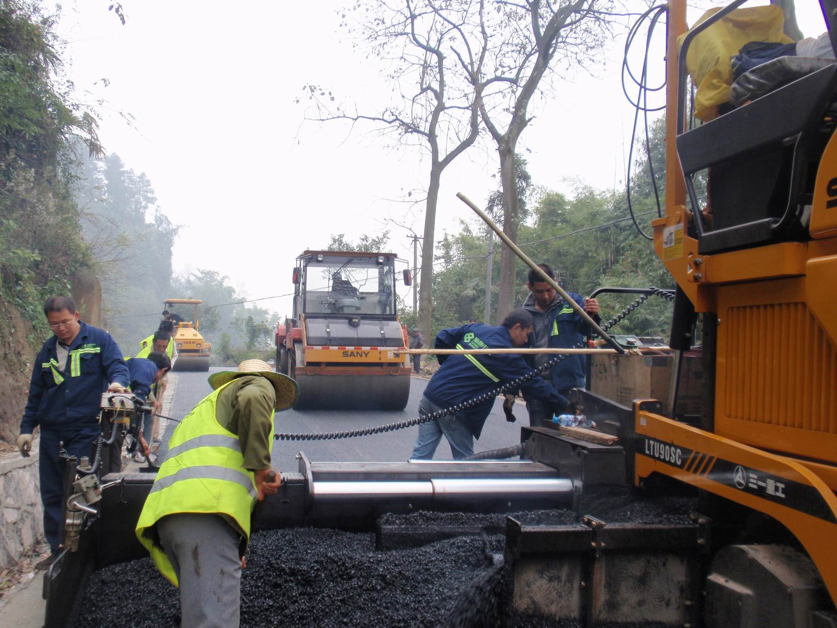 市政道路白改黑